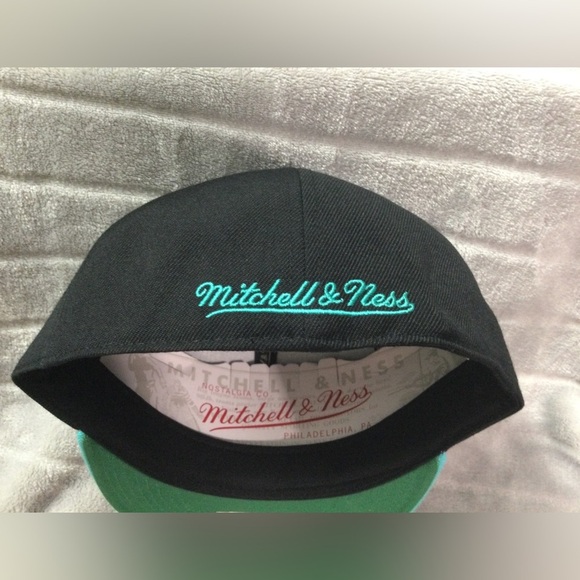 Mitchell & Ness Black and Teal San Antonio Spurs Fitted Hat - Picture 3 of 8